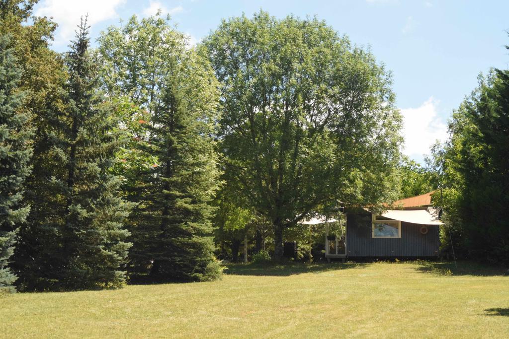 Bed and Breakfast Camping Chez Francis Loupiac  Экстерьер фото